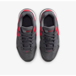 Air Max IVO