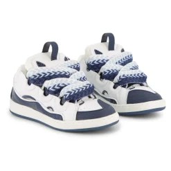 Baskets à découpes à lacets