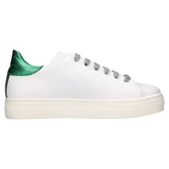 Baskets en cuir