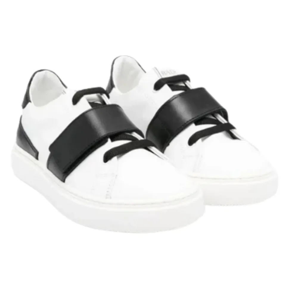 Baskets en cuir