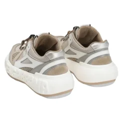 Baskets en nylon et maille