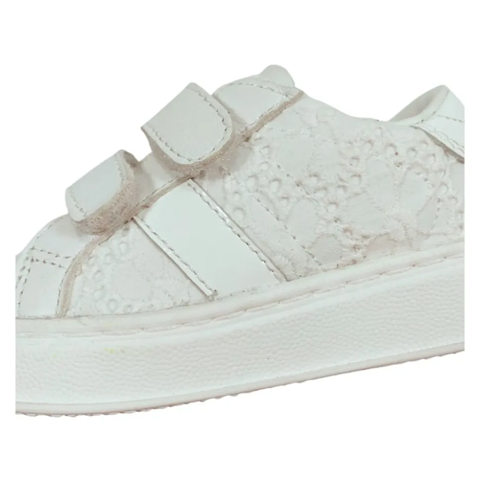 Baskets J421