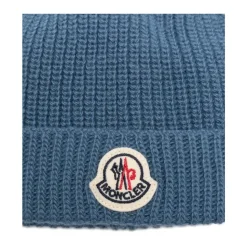 Bonnet en laine à bordure tricolore