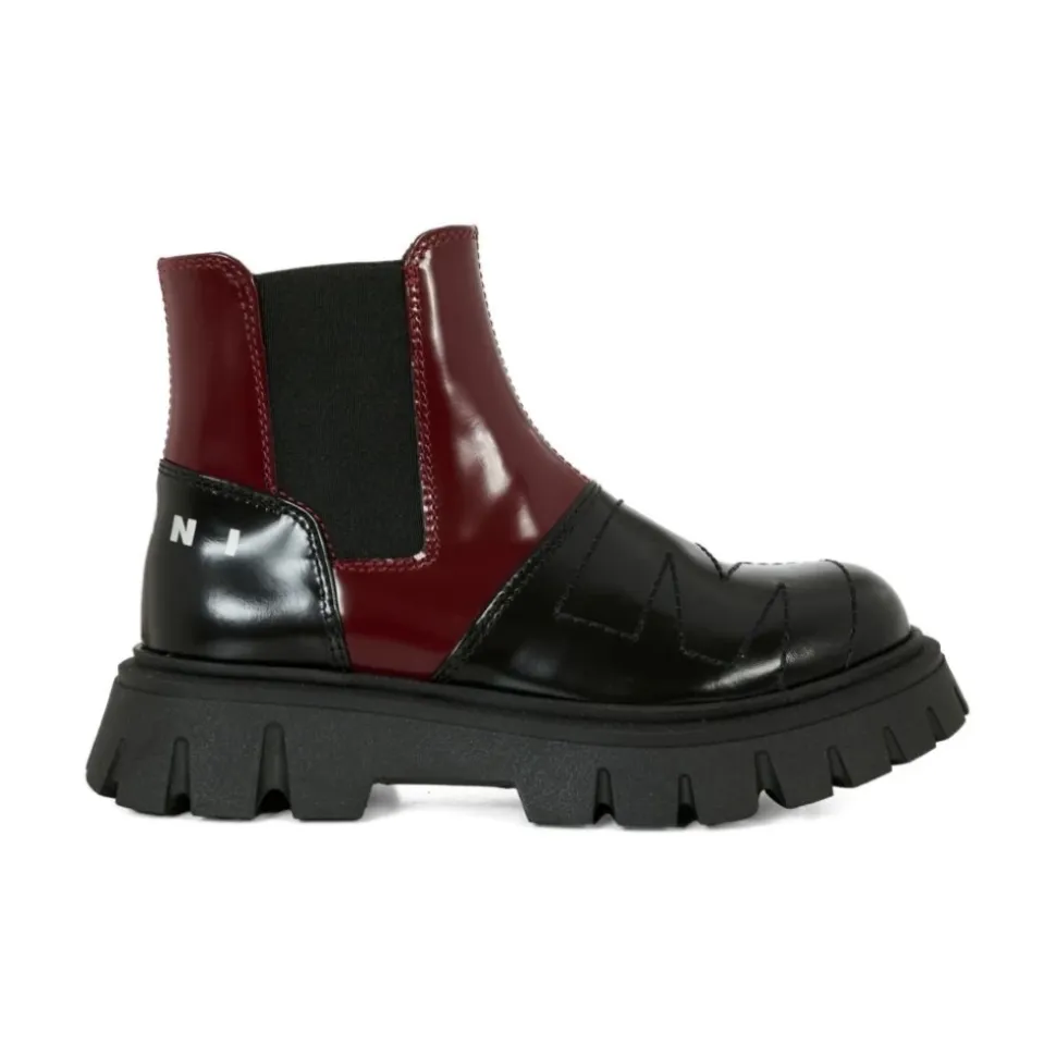 82046 Botte en cuir à panneaux