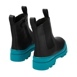 Bottes en cuir avec semelle en caoutchouc