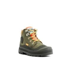 Bottes à lacets