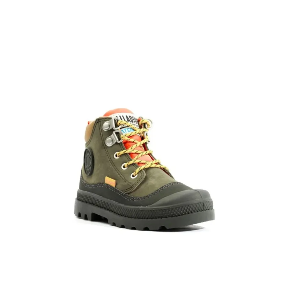 Bottes à lacets