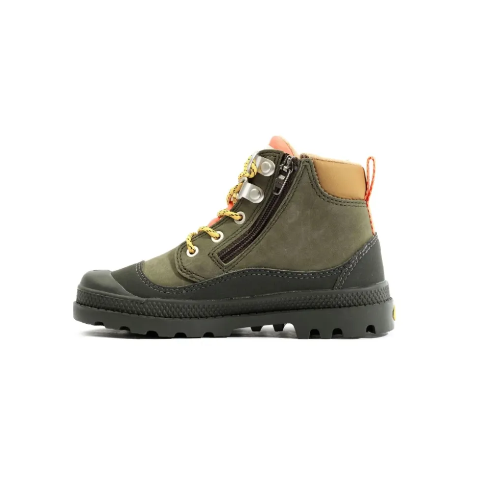 Bottes à lacets