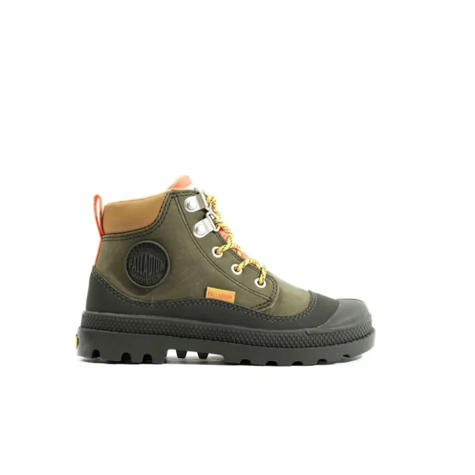 Bottes à lacets