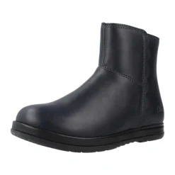 Bottes à la mode pour des tenues élégantes