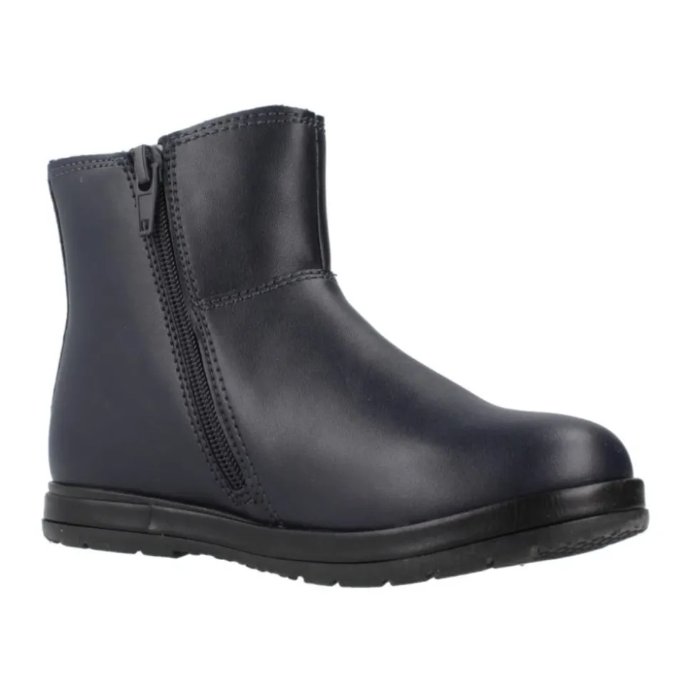 Bottes à la mode pour des tenues élégantes