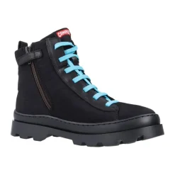Bottes élégantes pour petits aventuriers