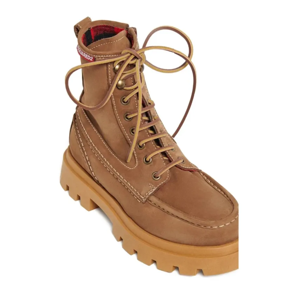 Bottine en cuir à lacets