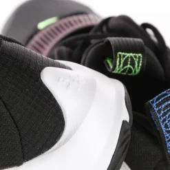 Chaussure de basket Freak 3