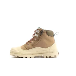 Chaussure montante à lacets