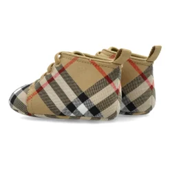 Chaussures à motif écossais