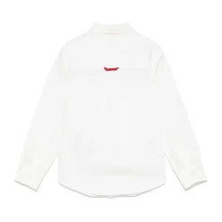 Chemise en coton boutonnée sur le devant