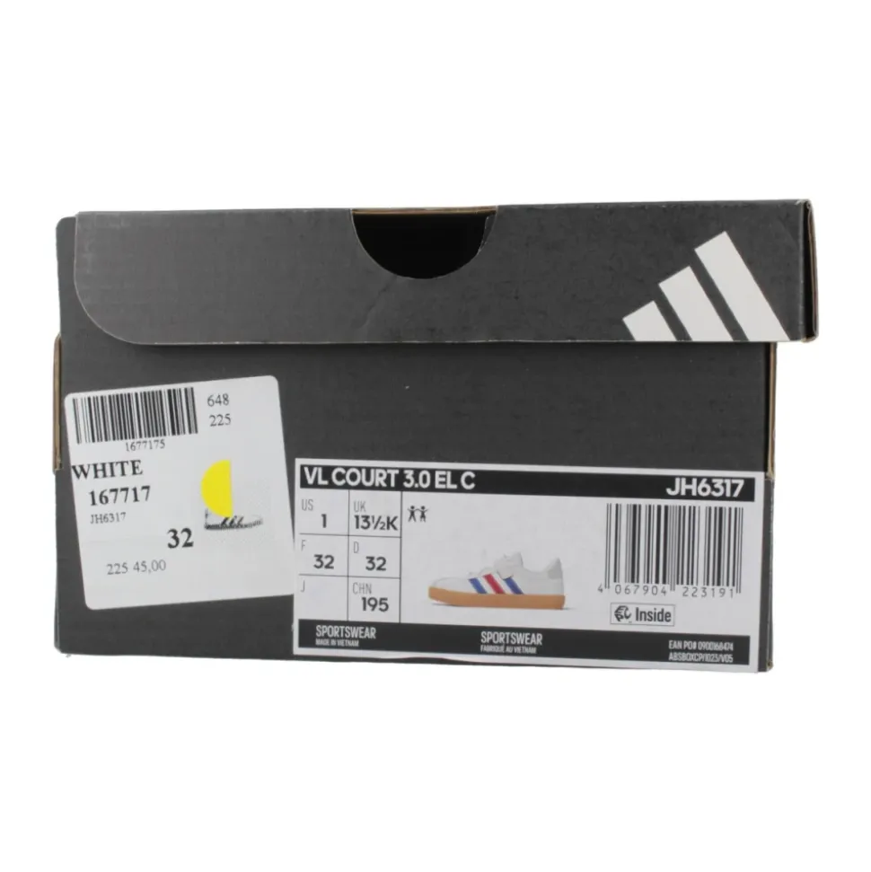 Court Sneakers