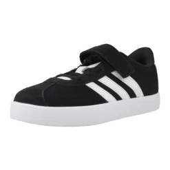Court Sneakers