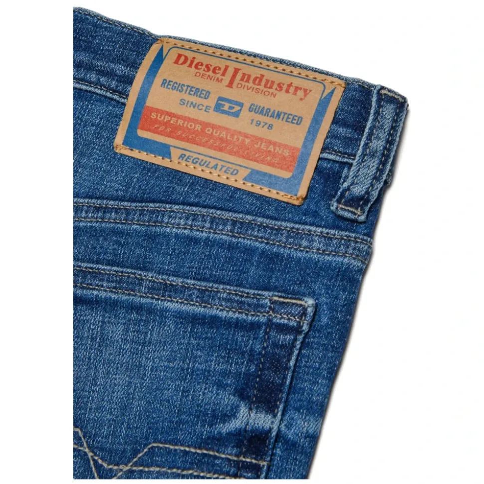 D-Maki Jeans