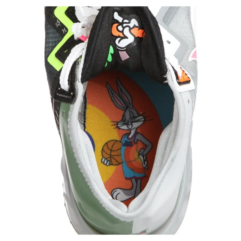 Lebron XVIII Low Chaussures de Basket