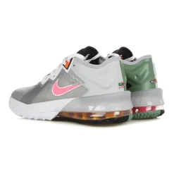 Lebron XVIII Low Chaussures de Basket