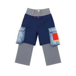 Pantalon en denim avec poches, double boutonnage et jambe droite