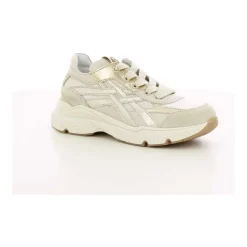 POKES Sneakers
