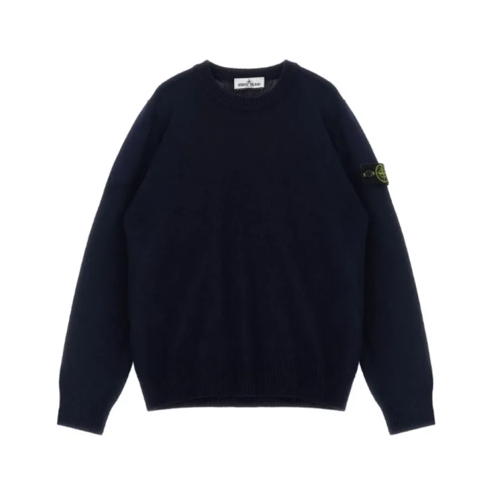 Pull avec écusson détachable sur la manche