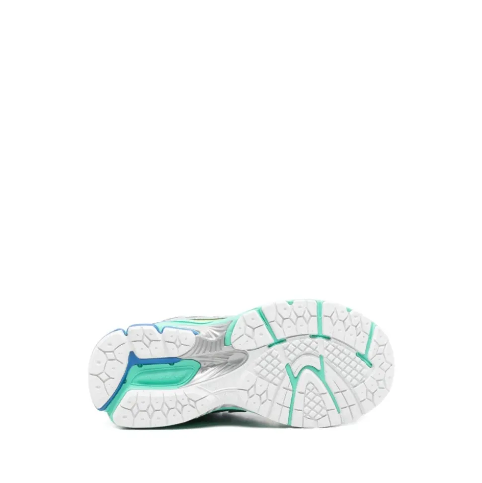 1906R Sneakers