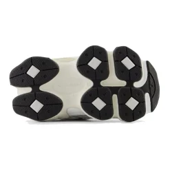 9060 Sneaker