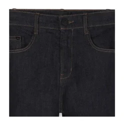 Straight Jeans